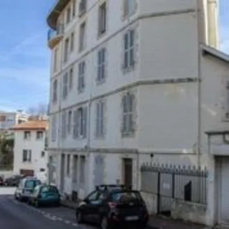 Nice Close To The Grande Plange By Guestready Biarriz